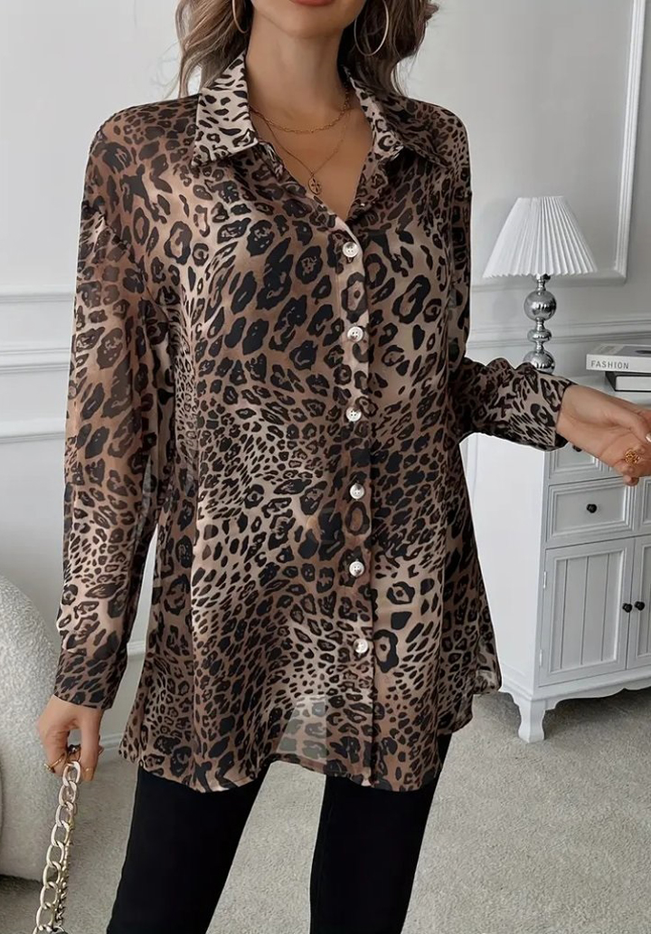 Kadın Uzun Kollu Yakalı Önden Düğmeli Şifon Gömlek 