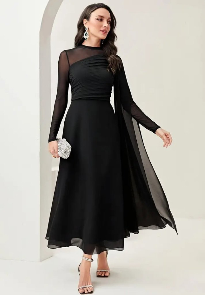 Siyah Sandy Kumaş Balılçı Yaka Tül Detay Uzun Abiye