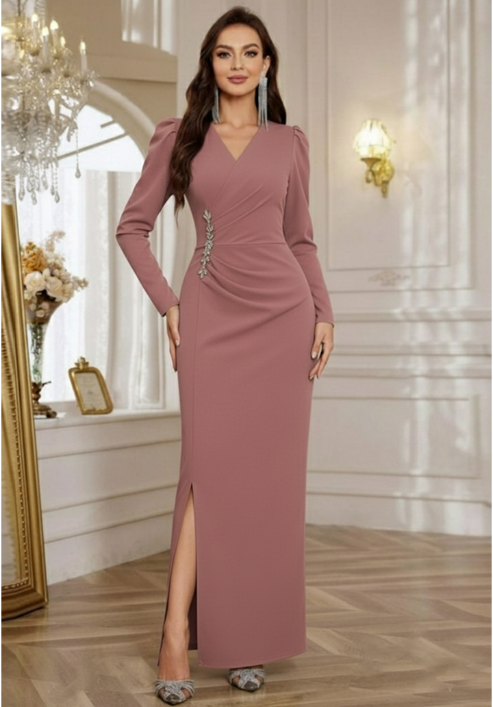 Pudra Uzun Kollu Özel Tasarım Yanları Taş Detaylı Yırtmaçlı Abiye Elbise