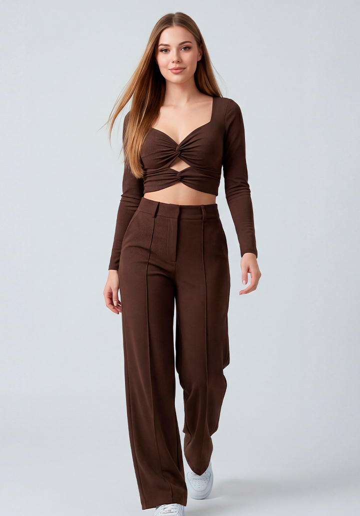 Kadın Göğüs Dekolteli Yüksek Bel Pantolon ve Crop Bluz İkili Takım