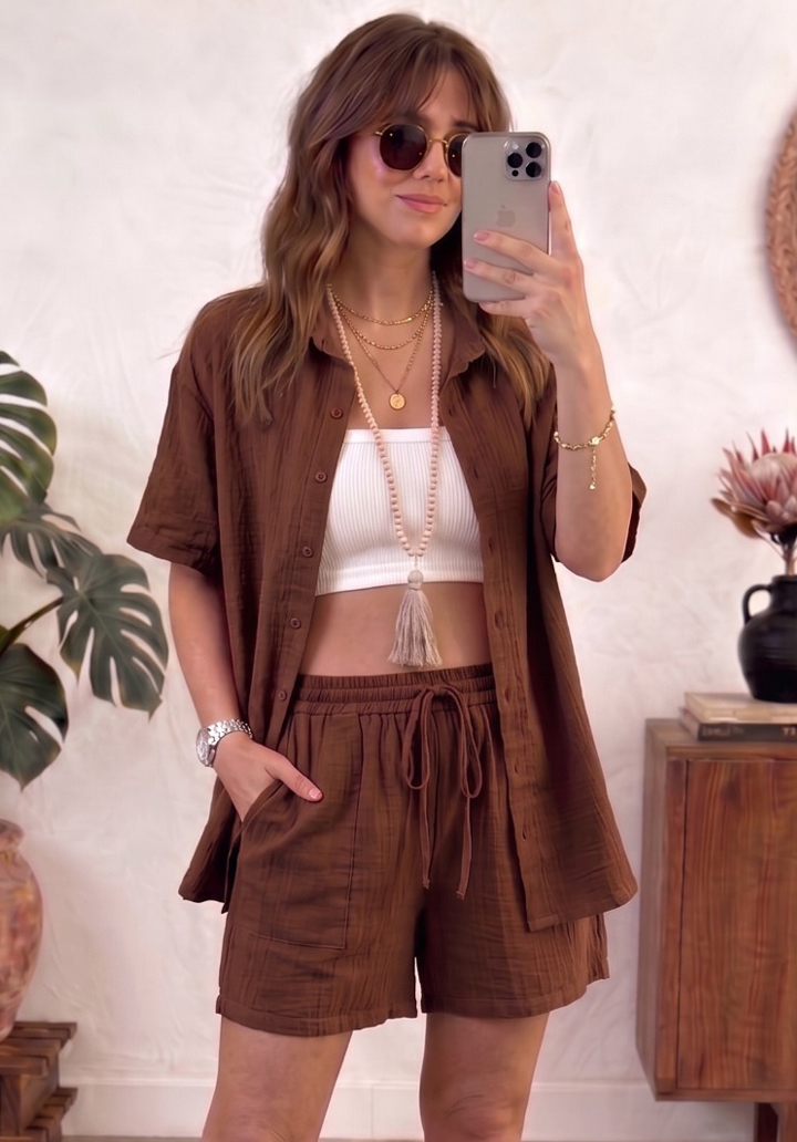 Kadın Bürümcük Kumaş Oversize Gömlek ve Beli Lastikli Şort Takım - Acı Kahve