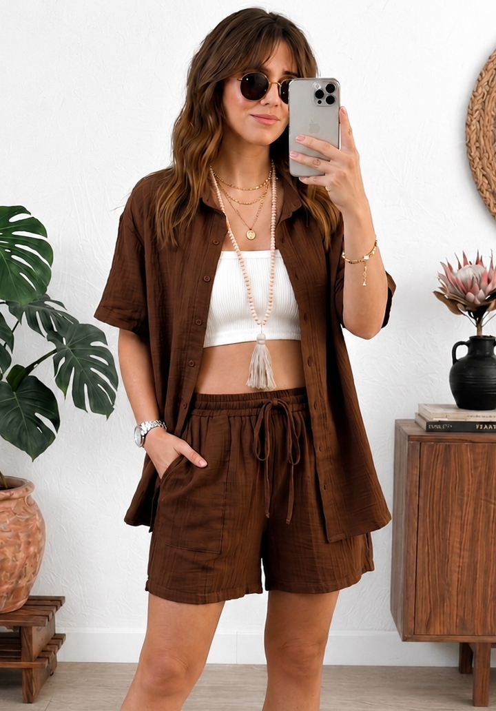 Kadın Bürümcük Kumaş Oversize Gömlek ve Beli Lastikli Şort Takım - Acı Kahve
