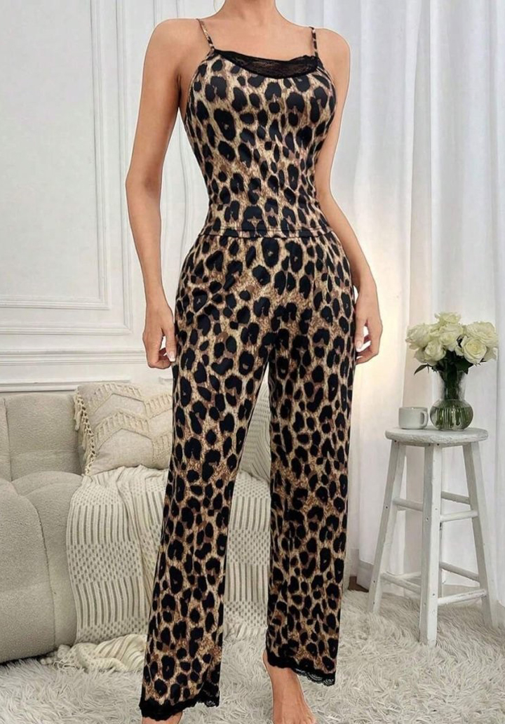 Kadın İp Askılı Yakası Dantelli Bluz Ve Pijama Sandy İkili Takım  - 2