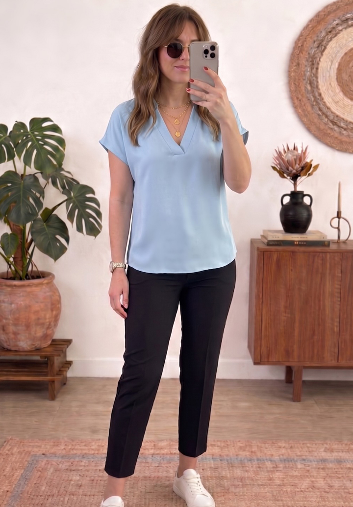 Kadın Viskon V Yaka Kısa Kollu Basic Rahat Kalıp Bluz - Bebek Mavisi - 2