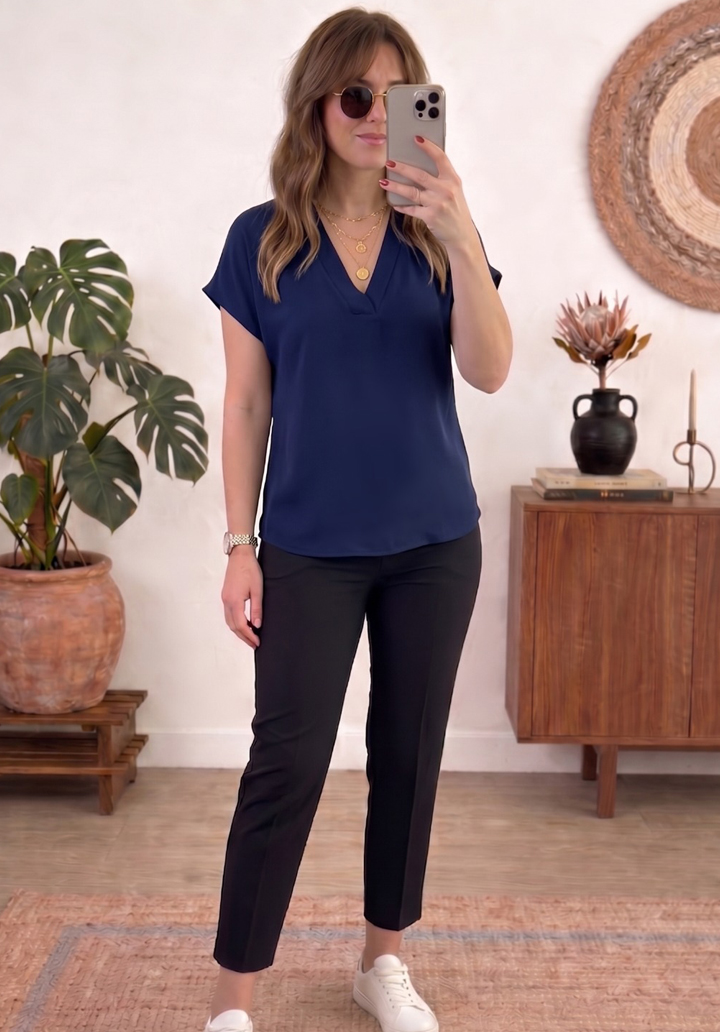 Kadın Viskon V Yaka Kısa Kollu Basic Rahat Kalıp Bluz - Lacivert - 2