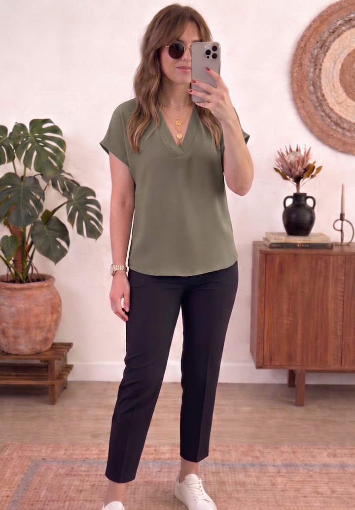 Kadın Viskon V Yaka Kısa Kollu Basic Rahat Kalıp Bluz - Haki - 2