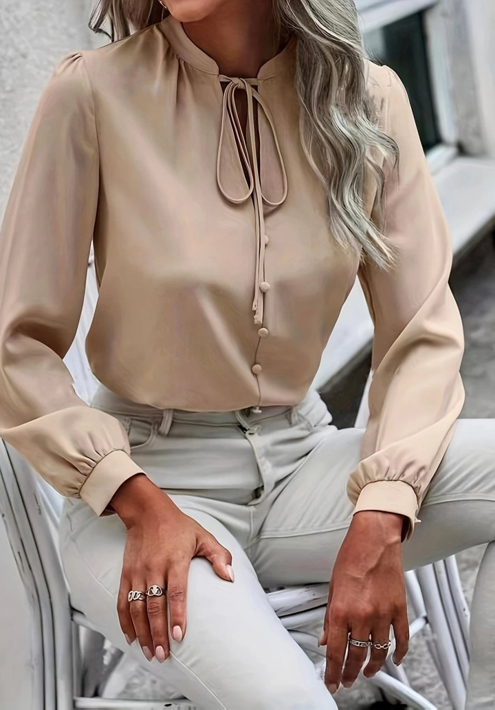 Kadın Uzun Kollu Yakalı Yakadan Bağcıklı Düğmeli Sandy Bluz - 3