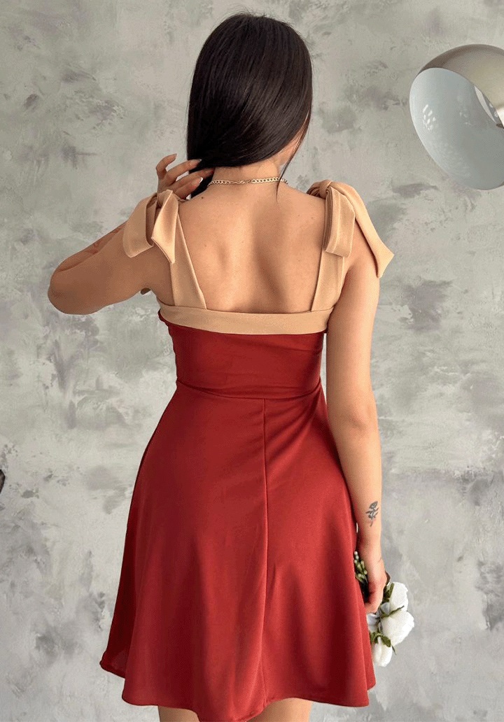 Kadın Fiyonk Askılı Kloş Etekli İthal Scuba Kumaş Elbise - 4